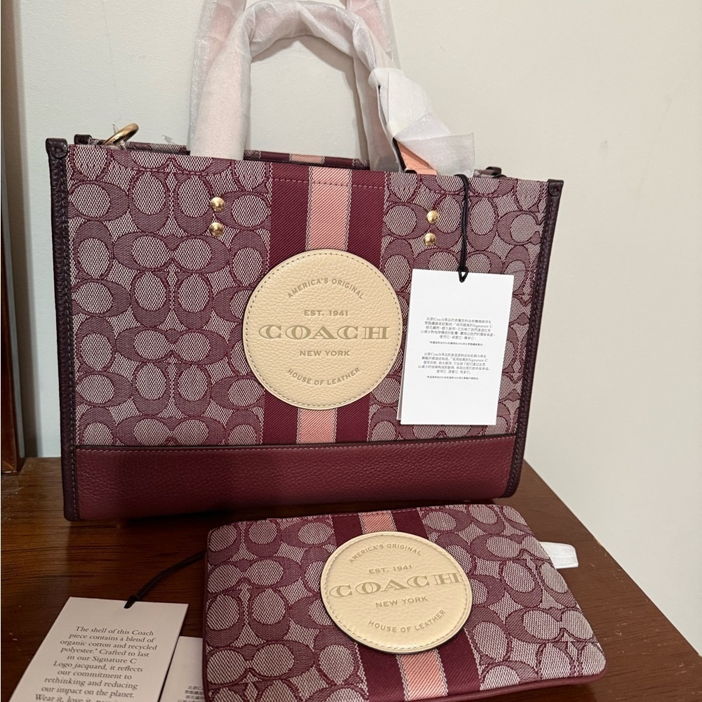 NWT Coach Dempsey Carryall Bag In Signature Jacquard with Stripe and Coach Patch